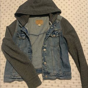 Crop Jean jacket with sweatshirt sleeves